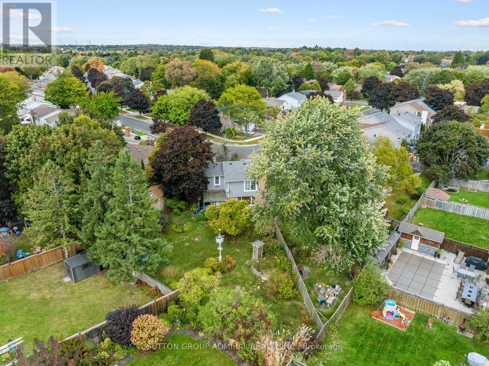 1750 LISTOWELL CRES