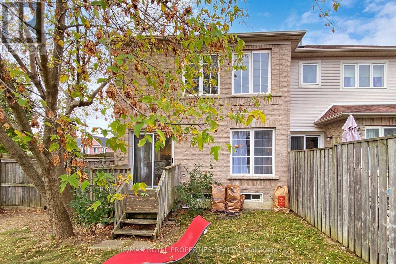 1 HUBBELL DR
