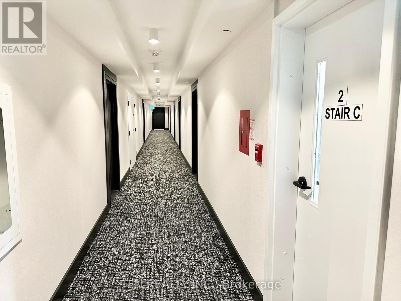 #219 -1480 BAYLY ST, #219