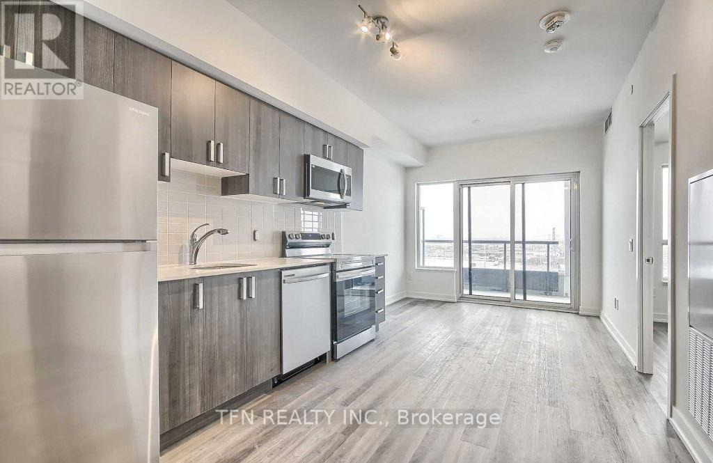 #219 -1480 BAYLY ST, #219
