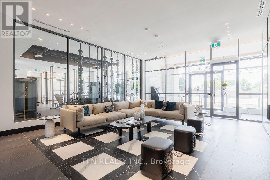 #219 -1480 BAYLY ST, #219