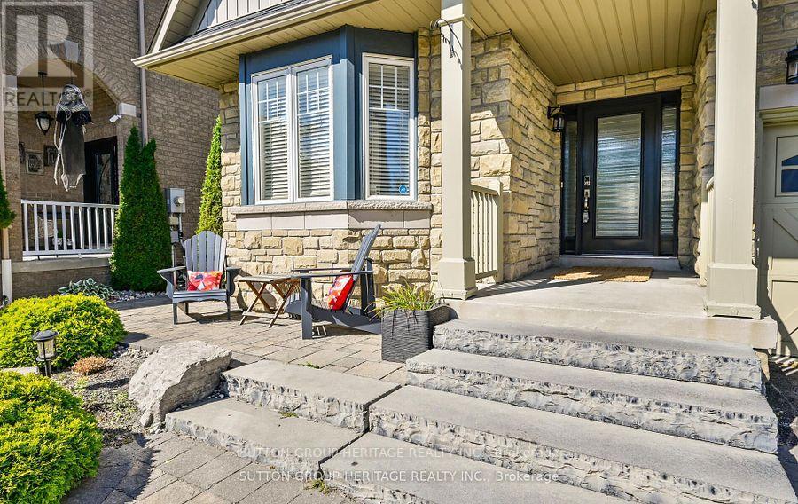 8 CLARIDGE CRES