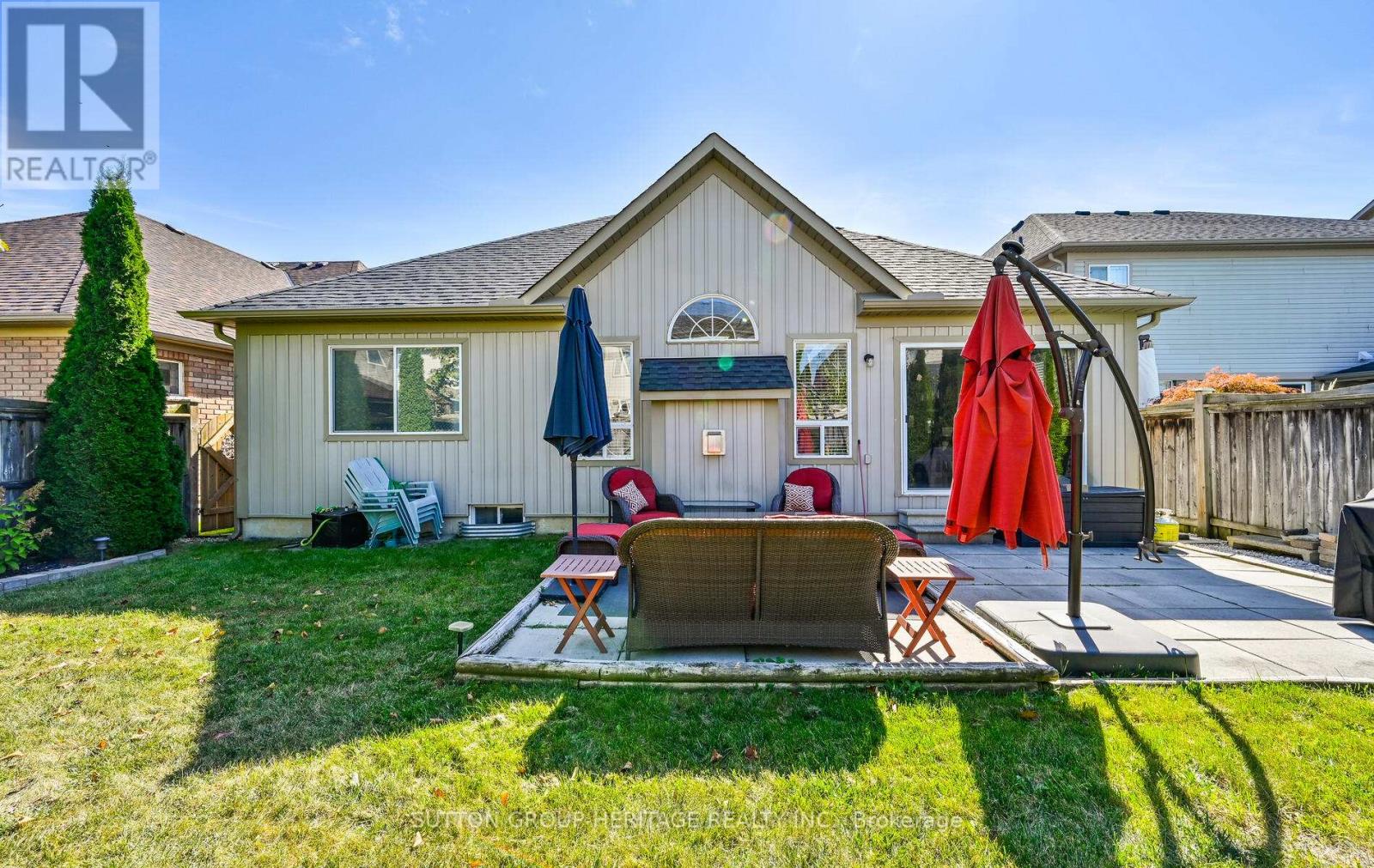 8 CLARIDGE CRES