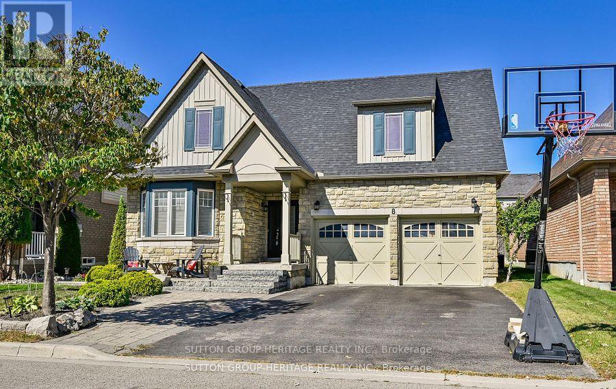 8 CLARIDGE CRES