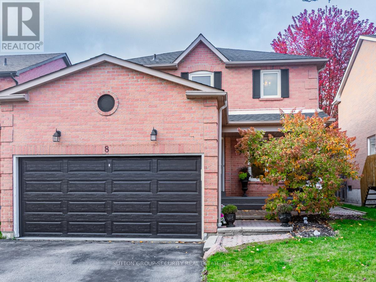 8 PINESTONE CRT