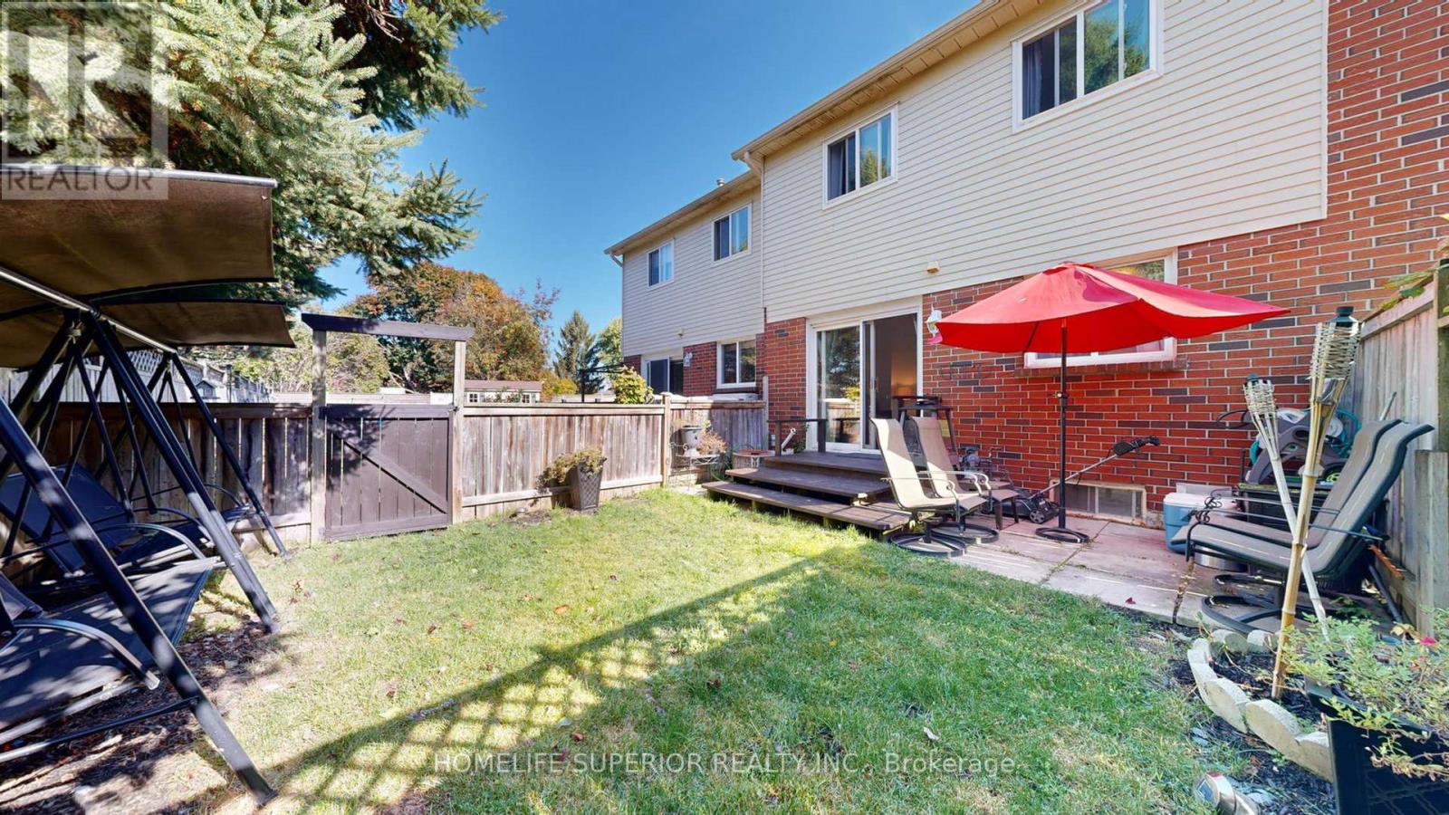 #2 -1640 NICHOL AVE