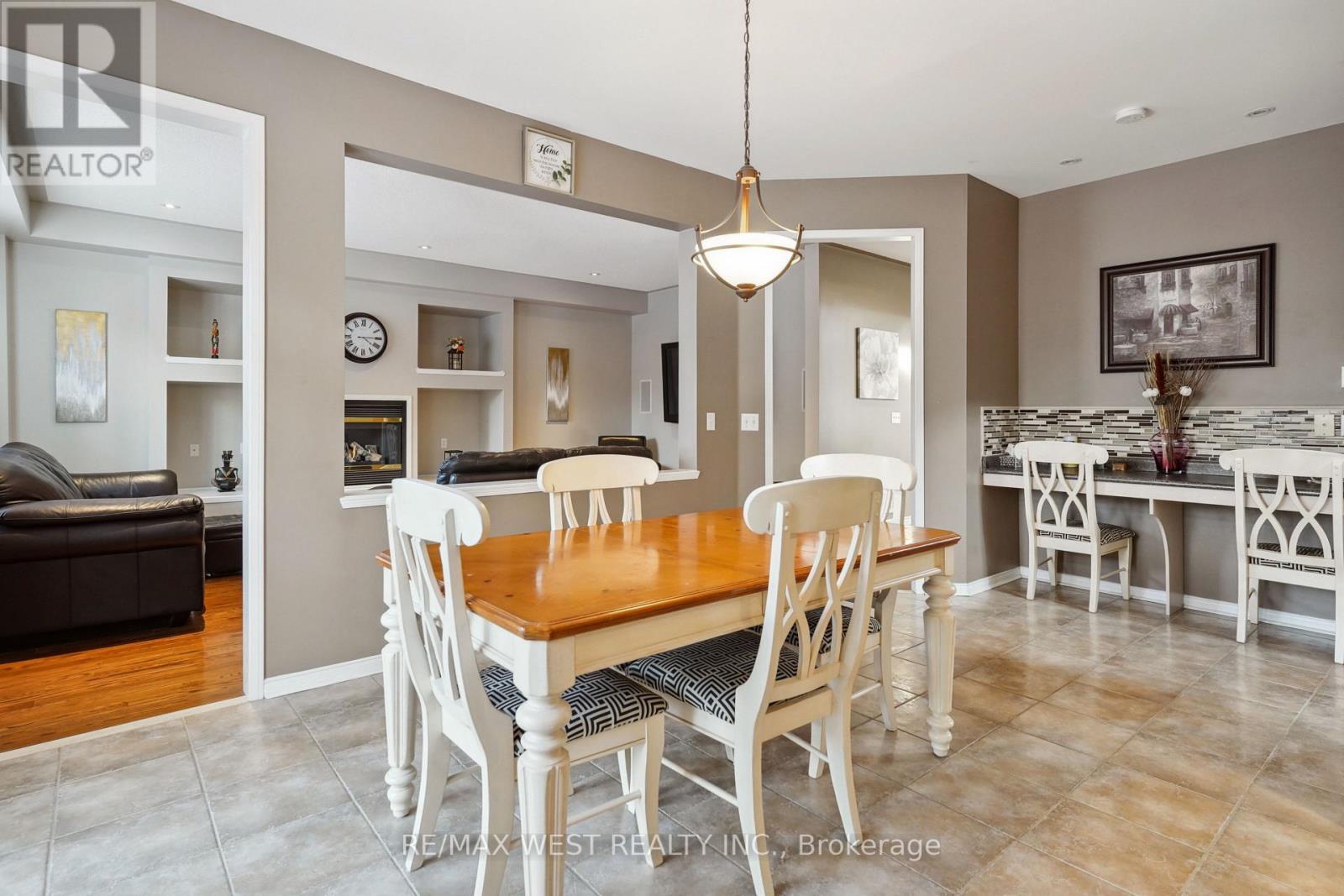 32 VINEYARD AVE