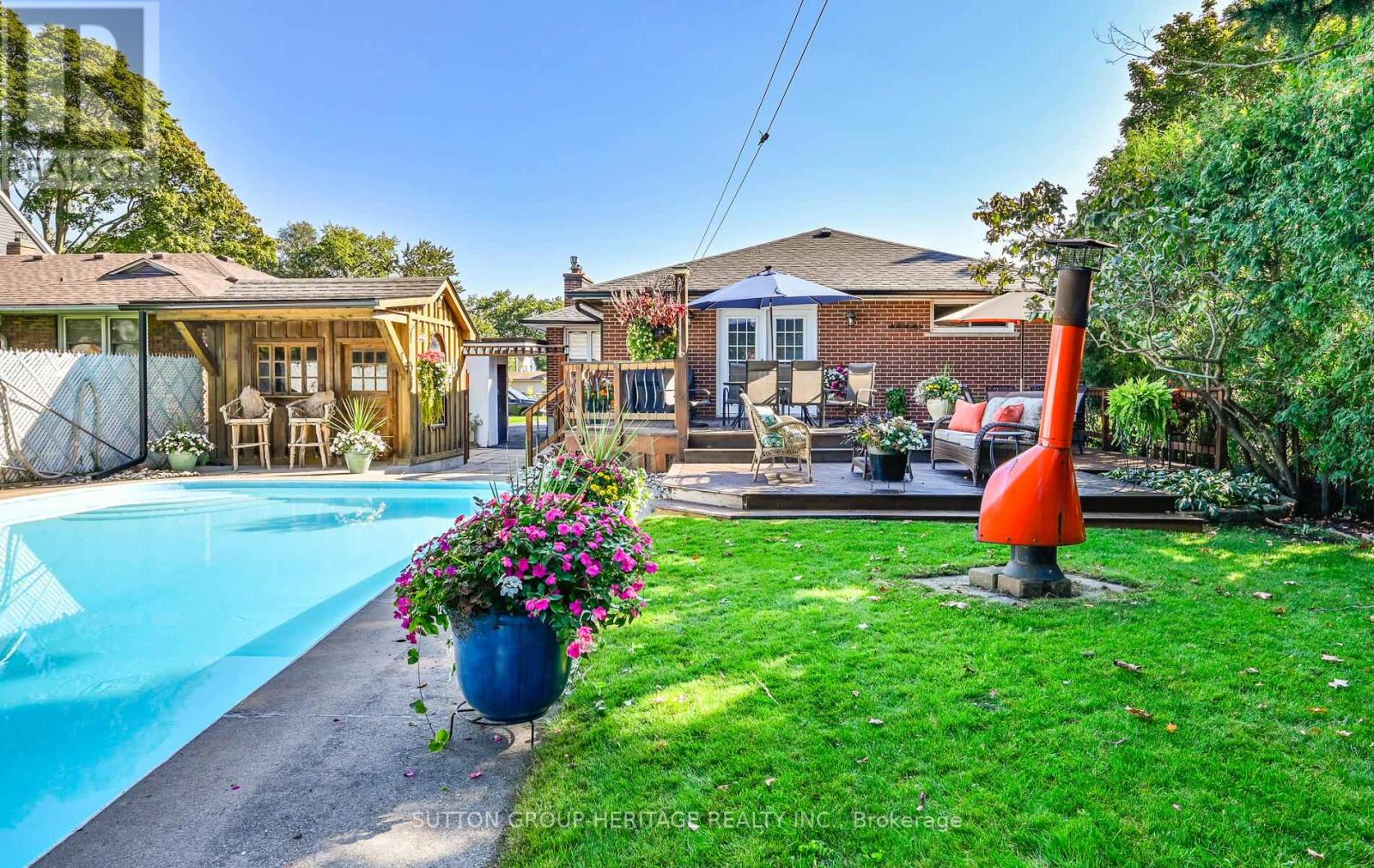 38 CHURCHILL RD