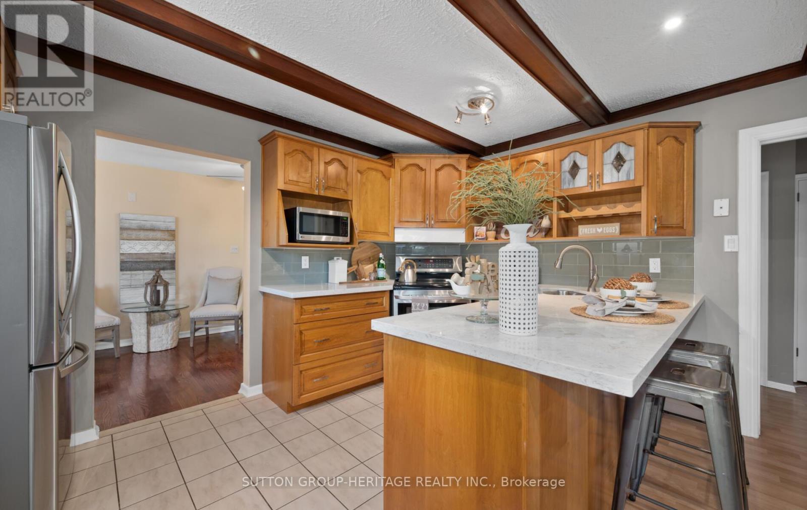 38 CHURCHILL RD