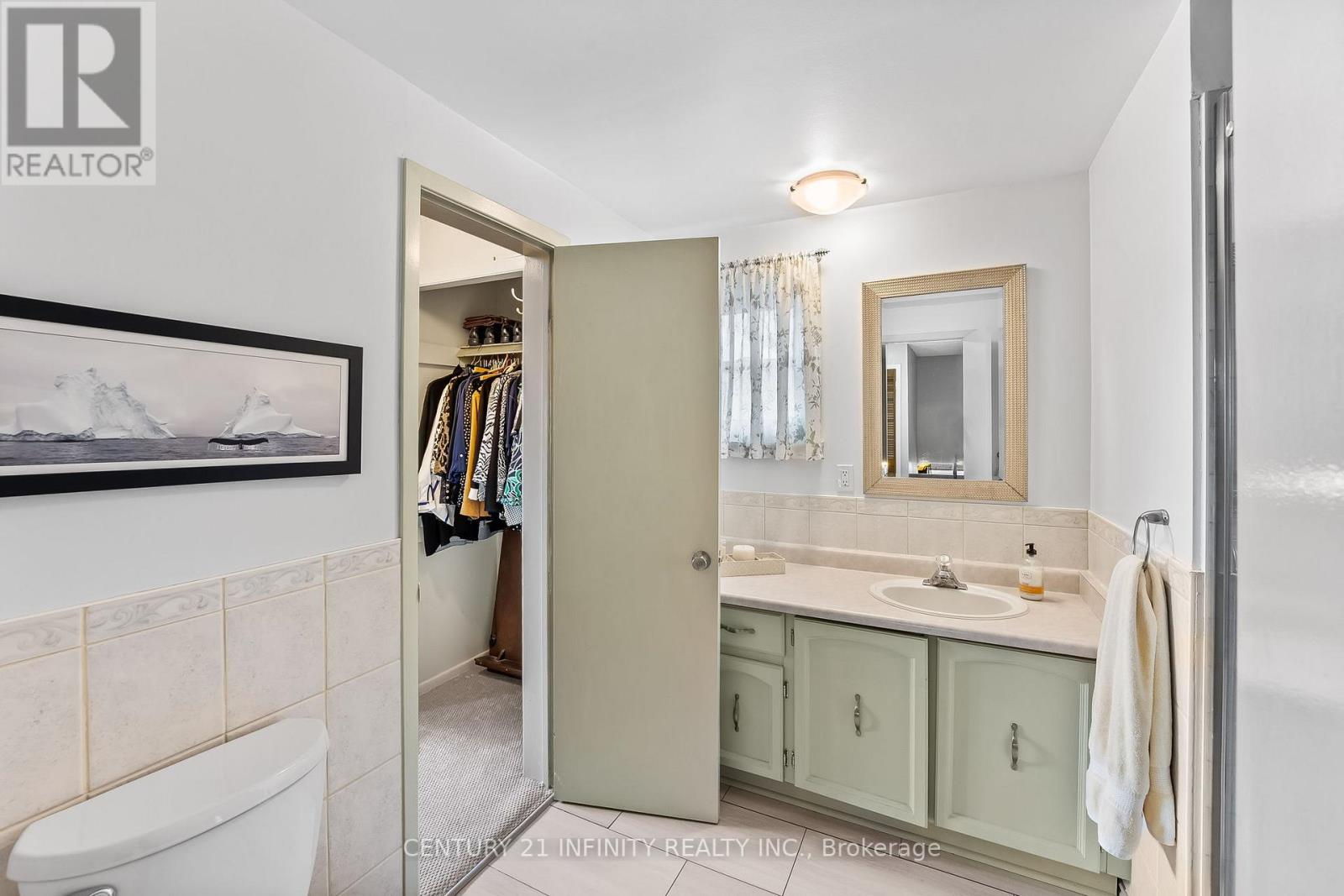 31 BOLLAND CRES