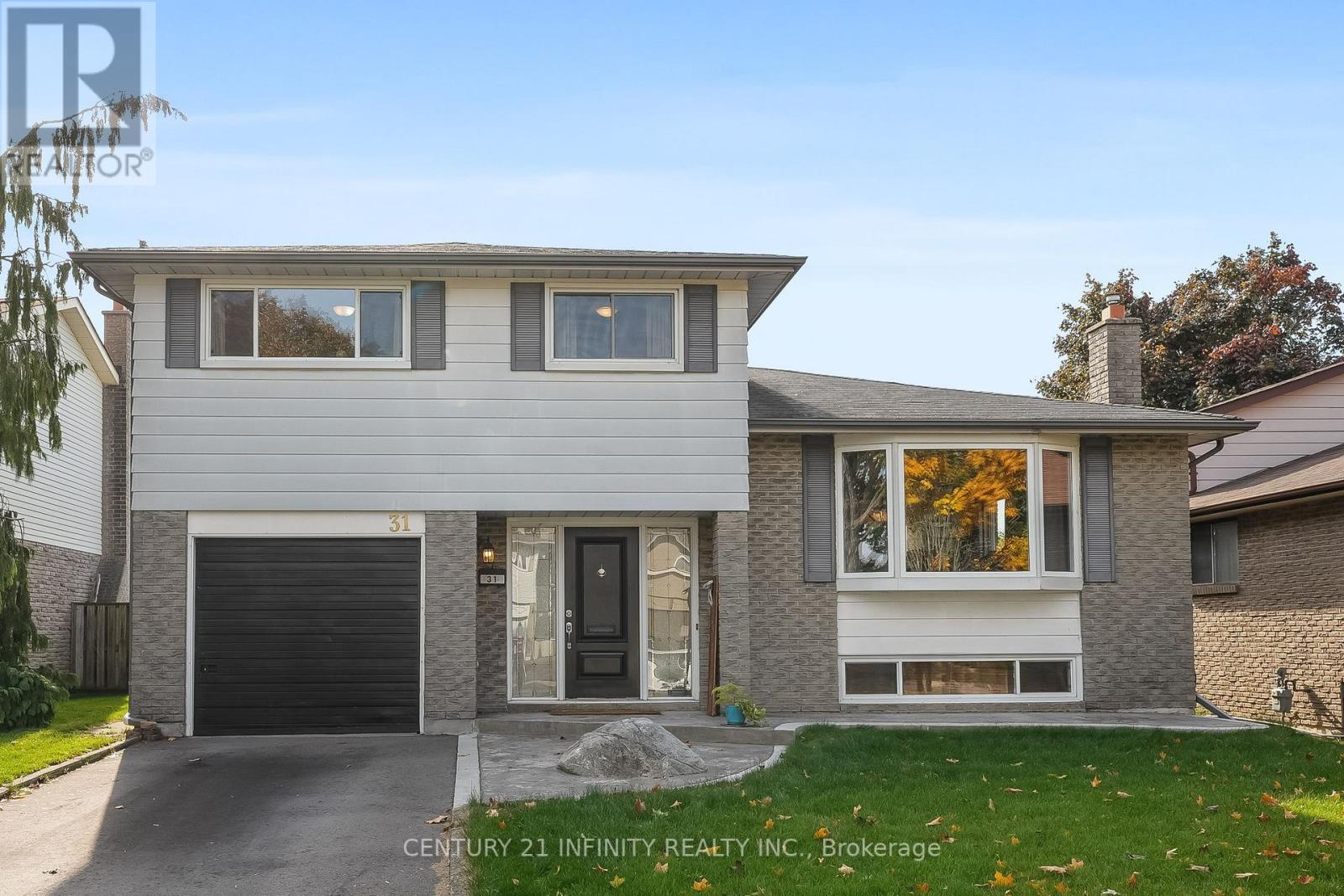 31 BOLLAND CRES