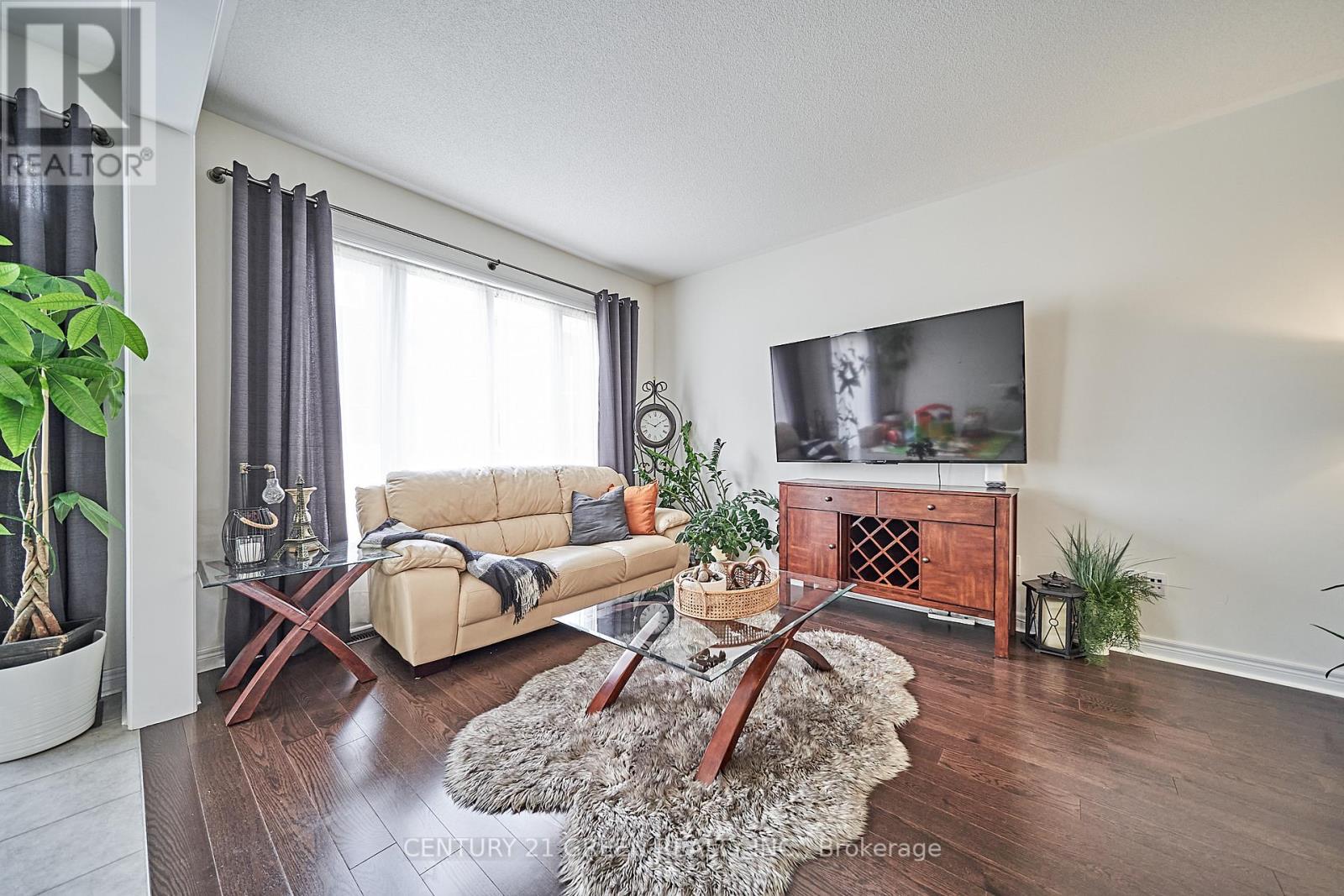 1197 CACTUS CRES
