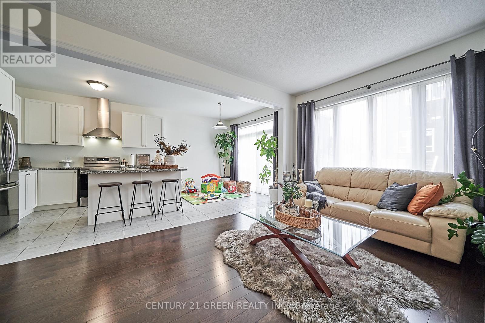 1197 CACTUS CRES