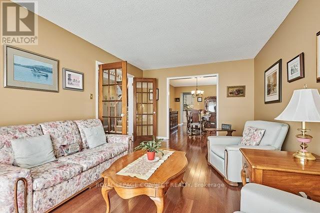 14 MILNER CRES