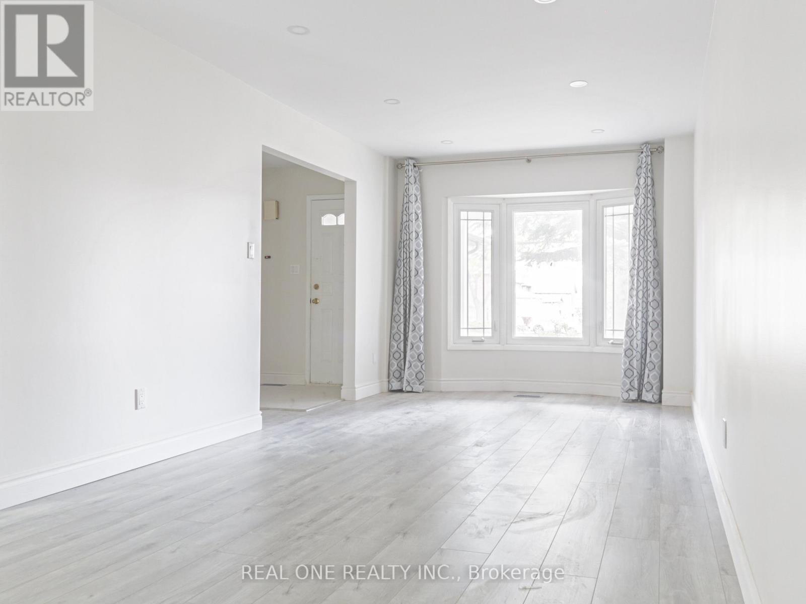 51 CORNWALL DR