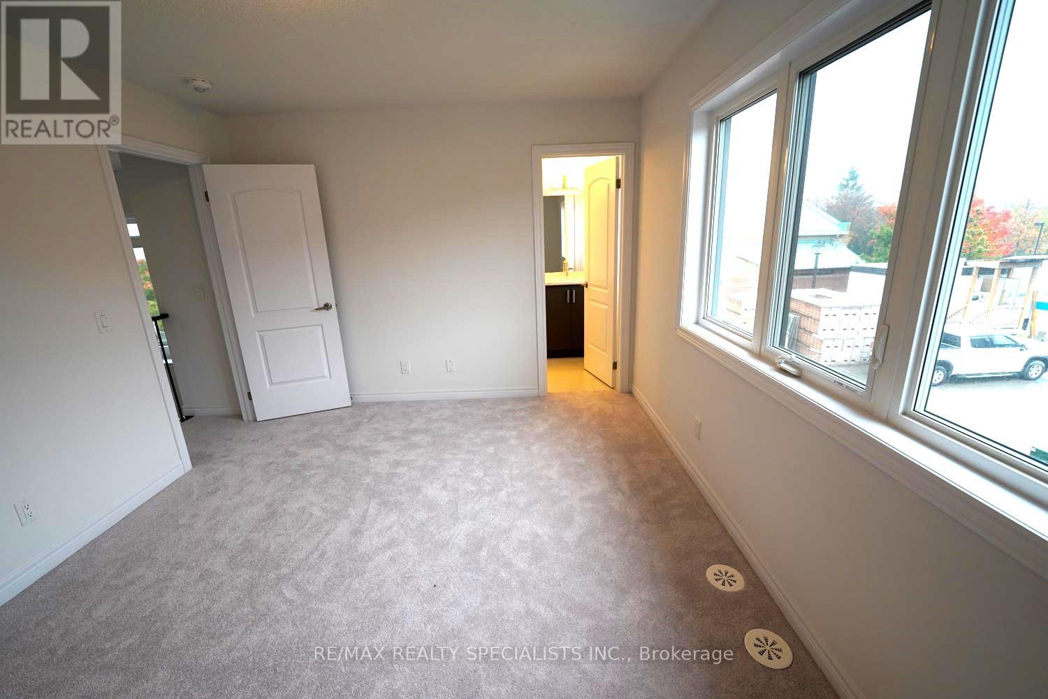 48 SORBARA WAY