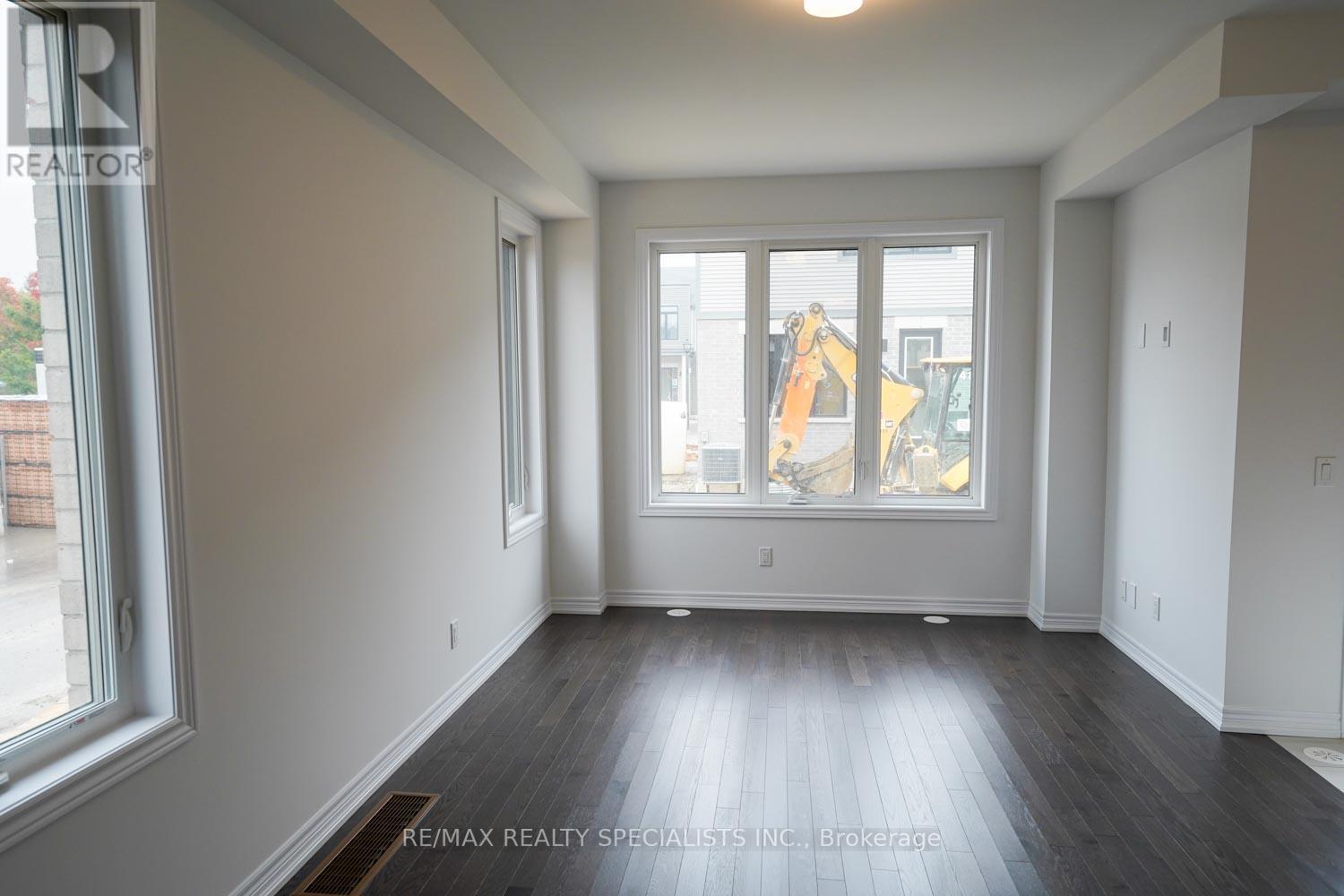 48 SORBARA WAY
