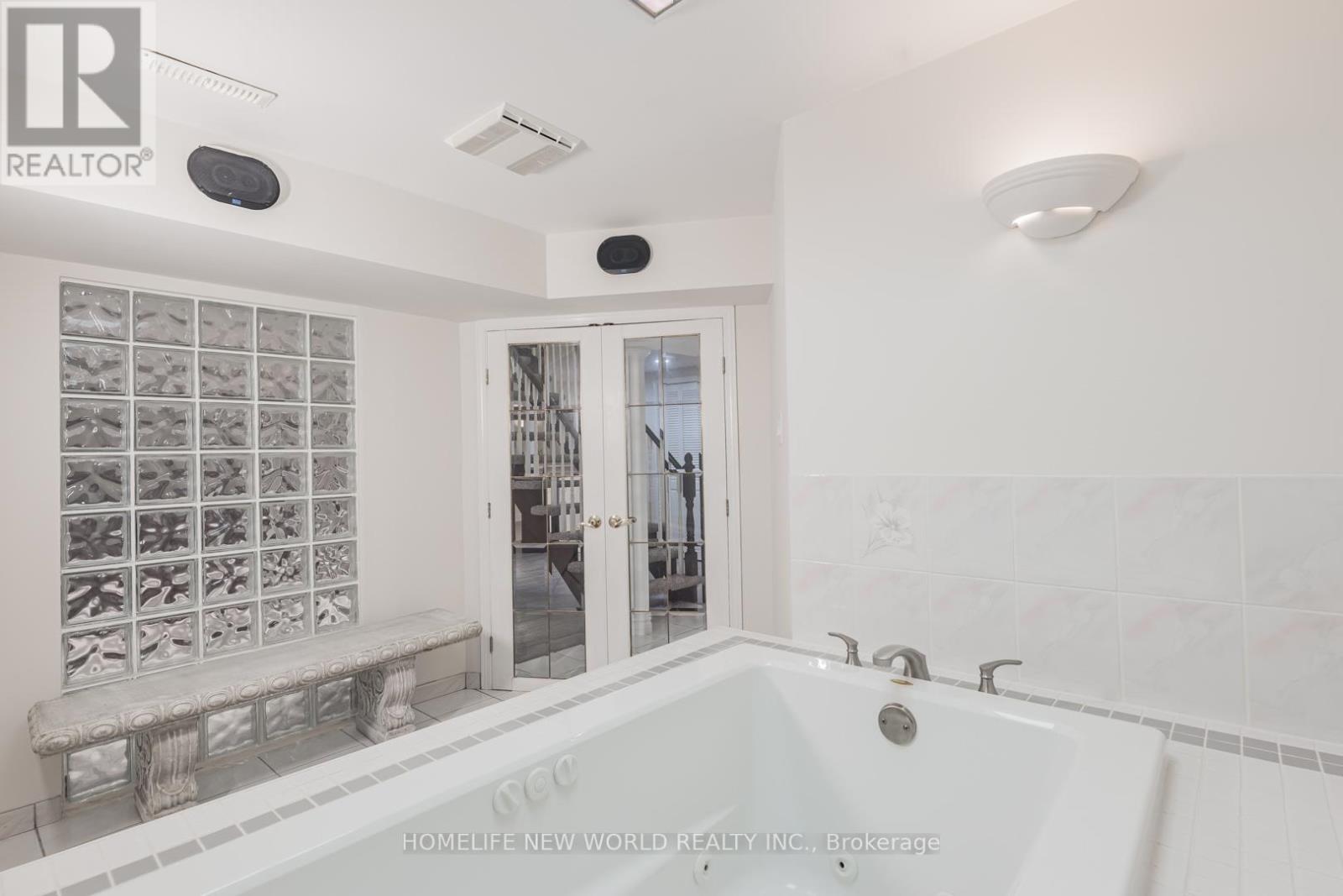 11 HIALEAH CRES