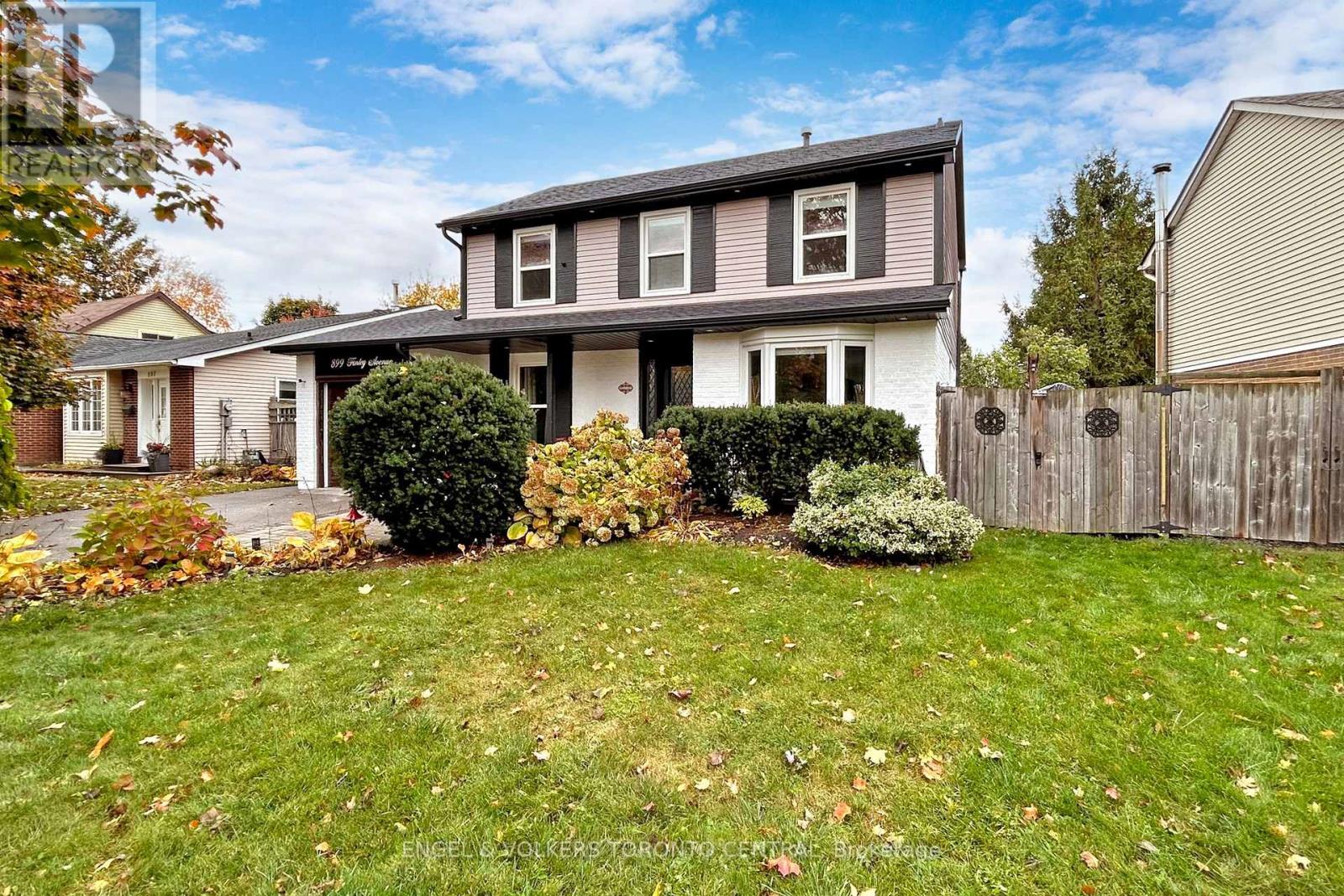 899 FINLEY AVE