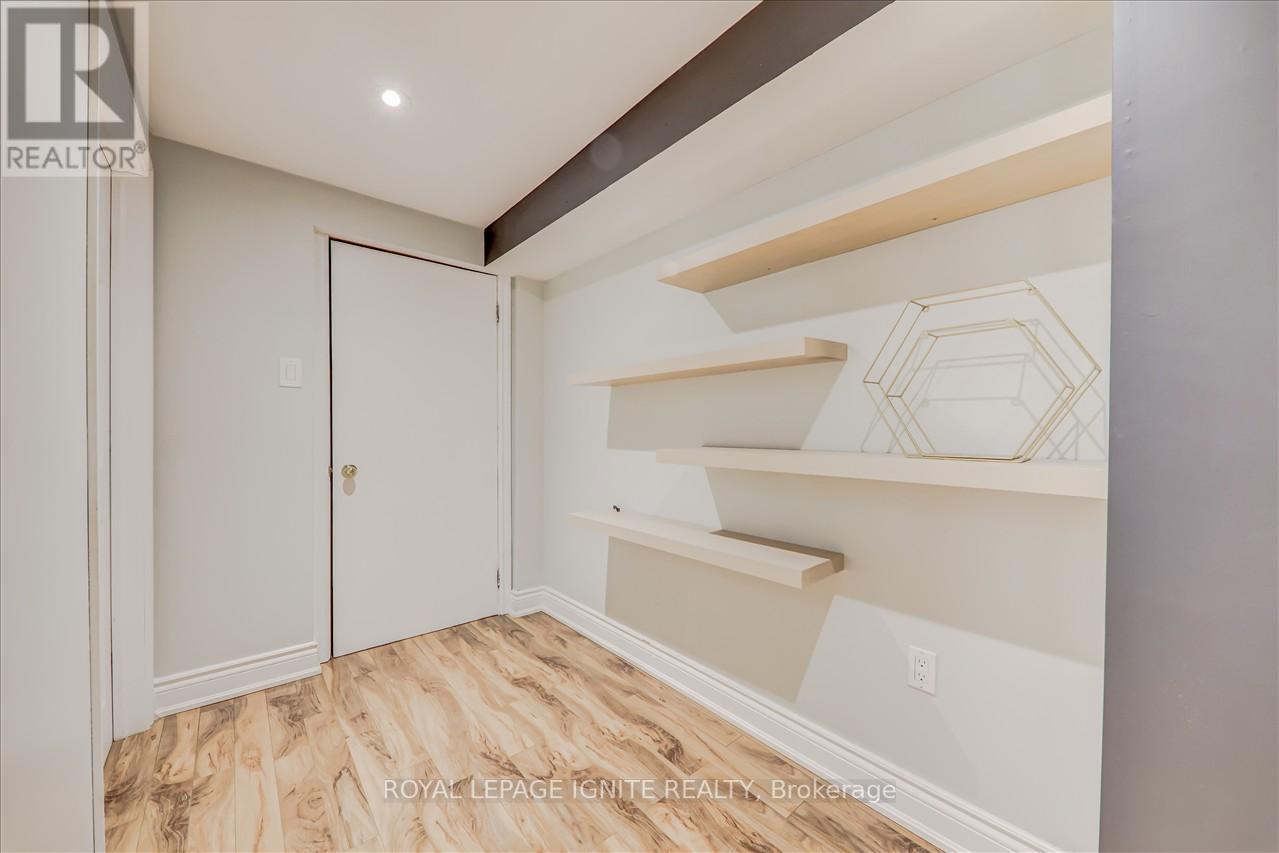 #BSMT -2 GREGSON ST, #Bsmt