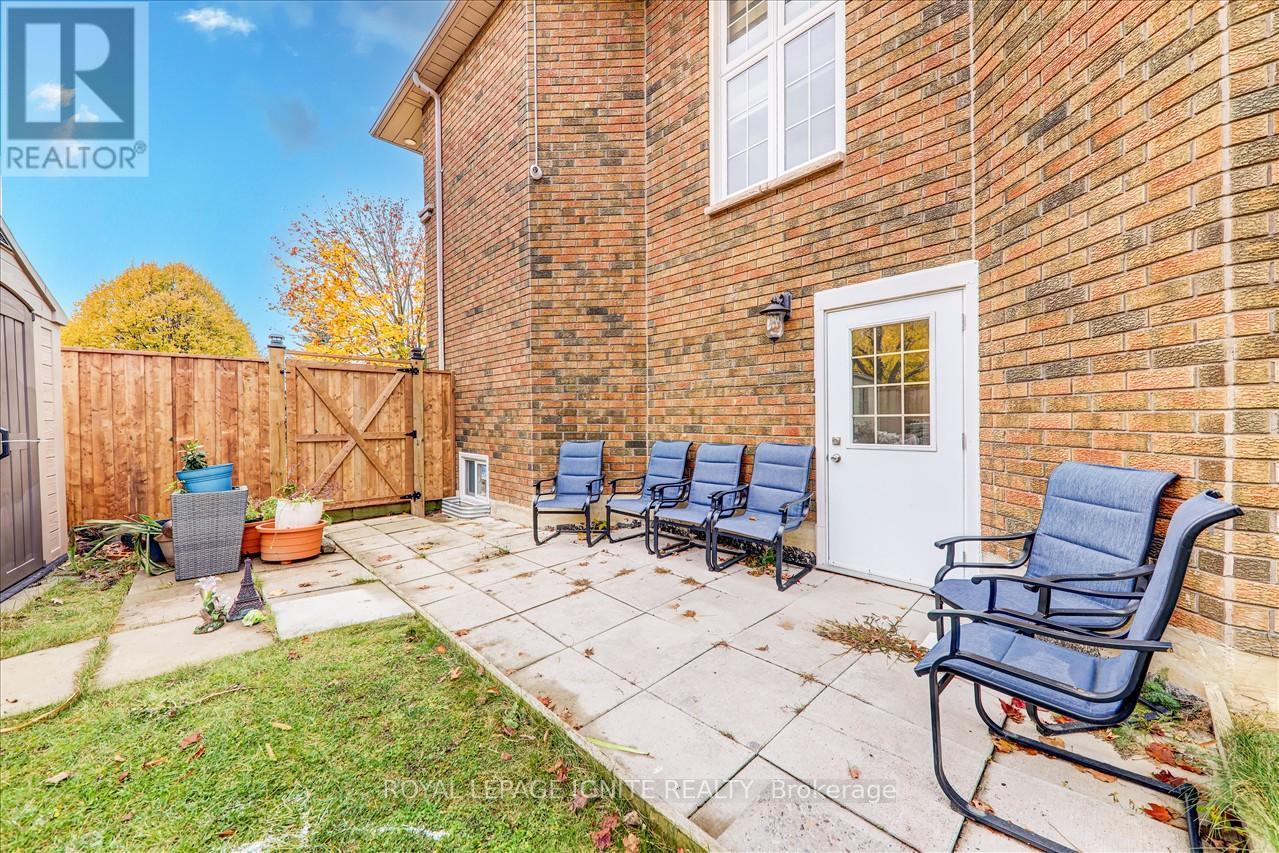 #BSMT -2 GREGSON ST, #Bsmt