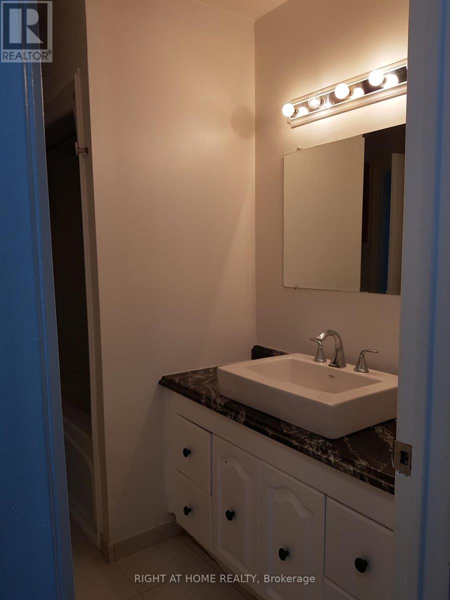 #UPPER -1310 LUNA CRT, #Upper