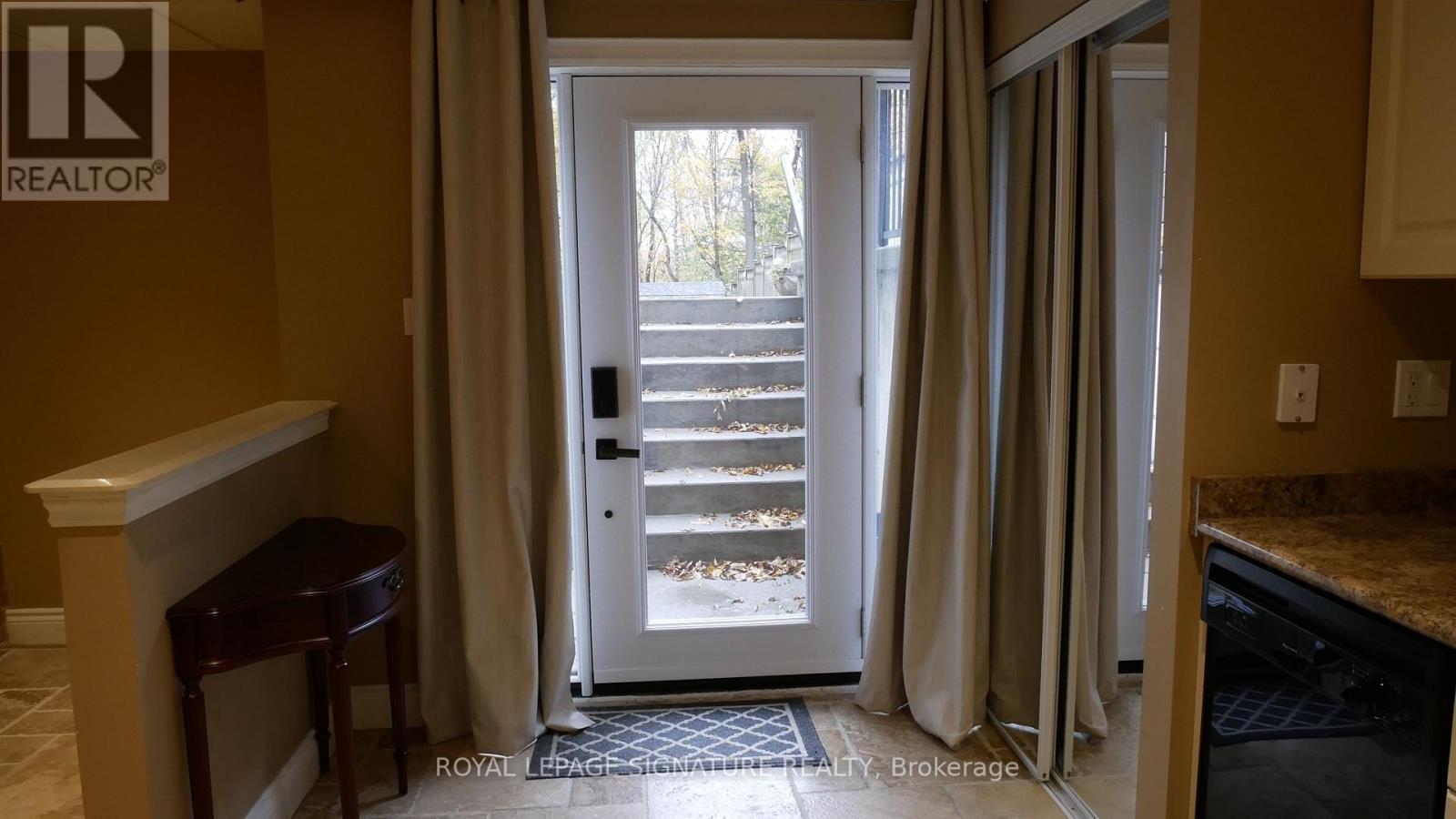 1431 ROUGEMOUNT DR