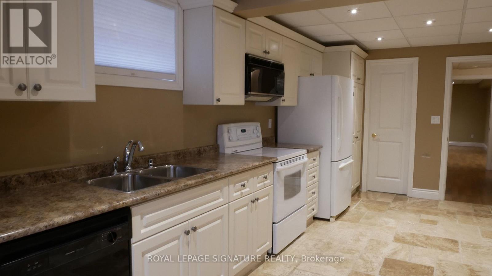 1431 ROUGEMOUNT DR