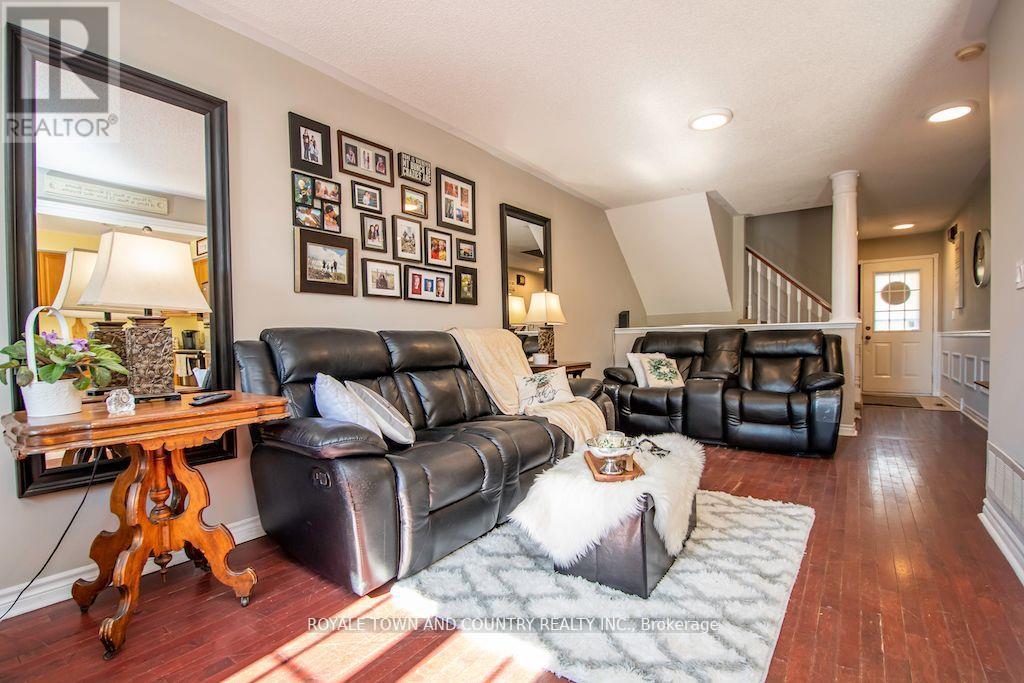 49 BEXLEY CRES