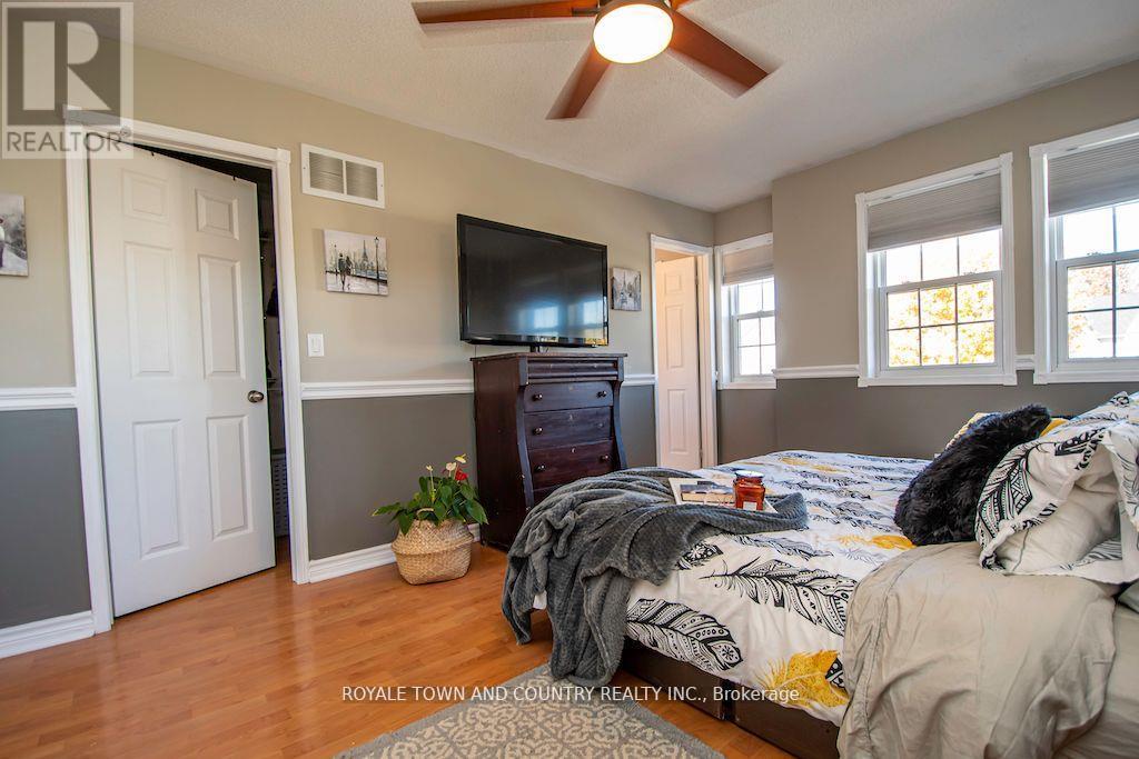 49 BEXLEY CRES