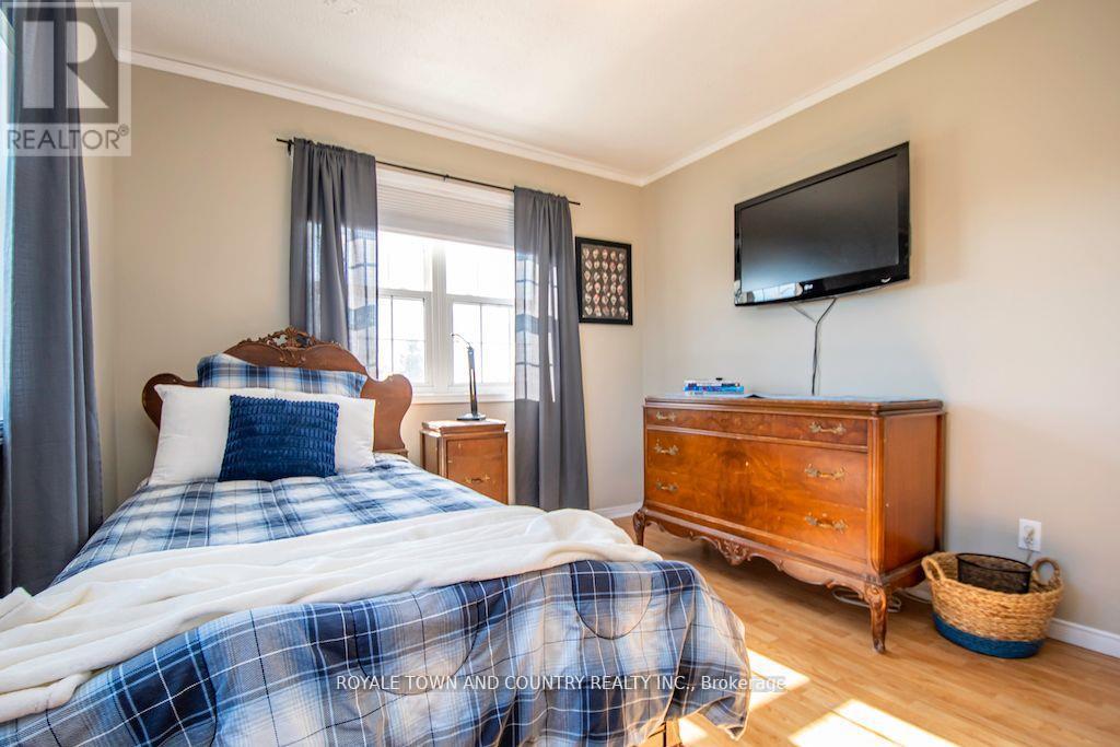 49 BEXLEY CRES