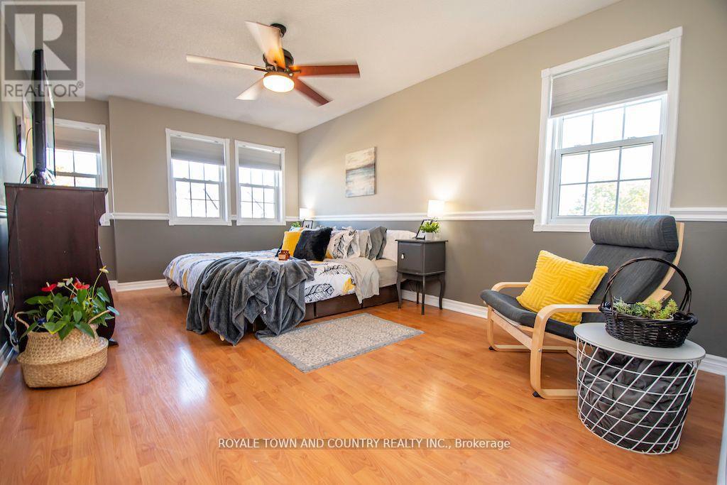 49 BEXLEY CRES