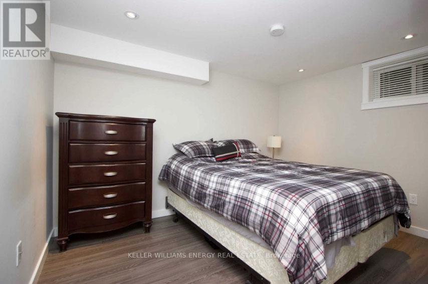 109 ALLAN ST
