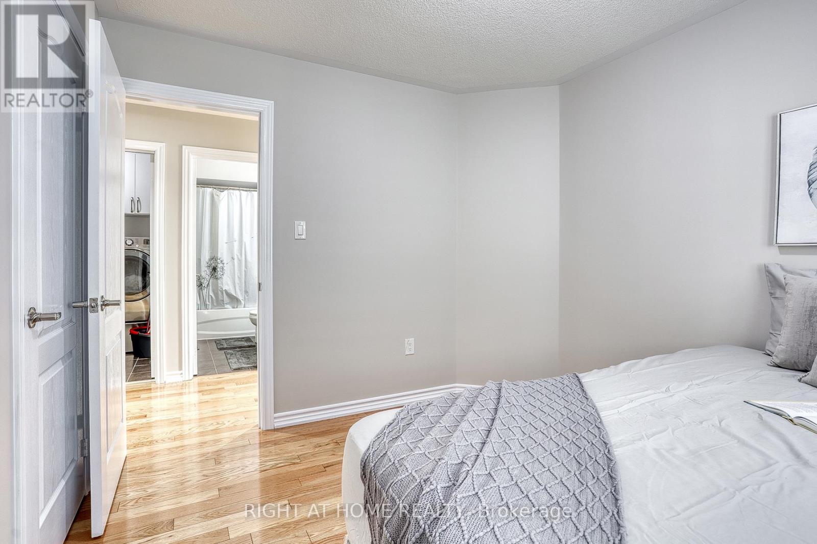 19 TAMPSETT AVE