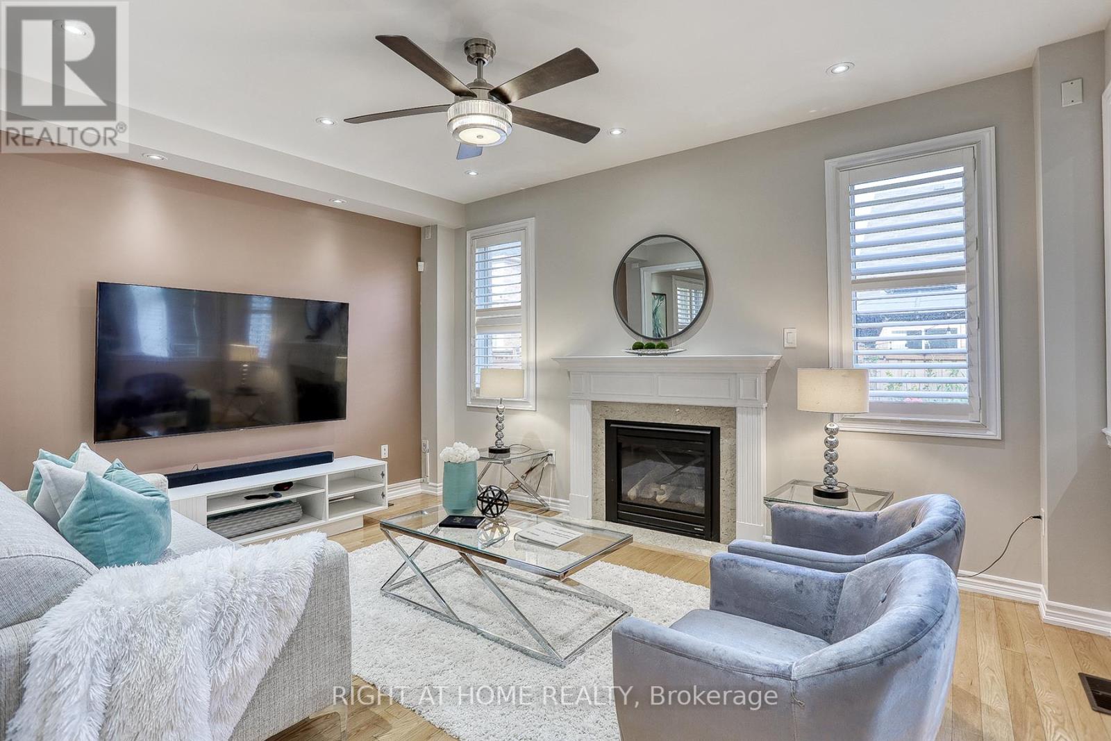 19 TAMPSETT AVE