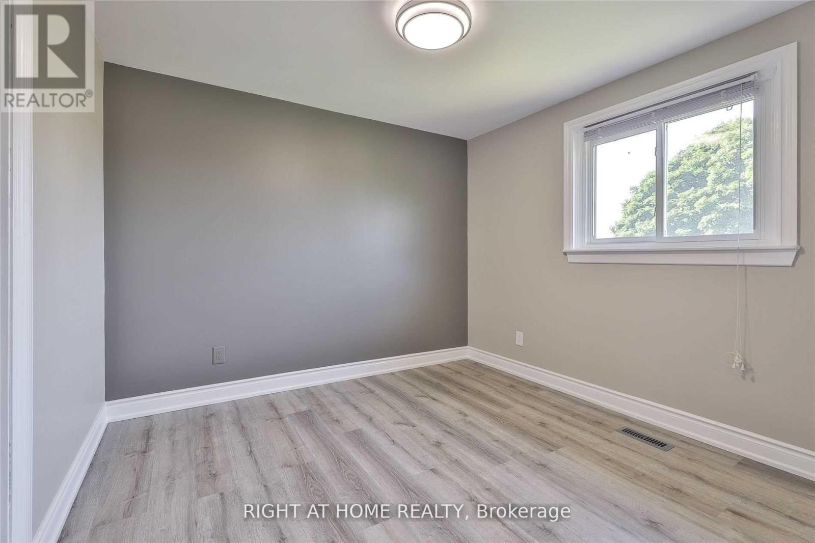 35 MCCLARNAN RD