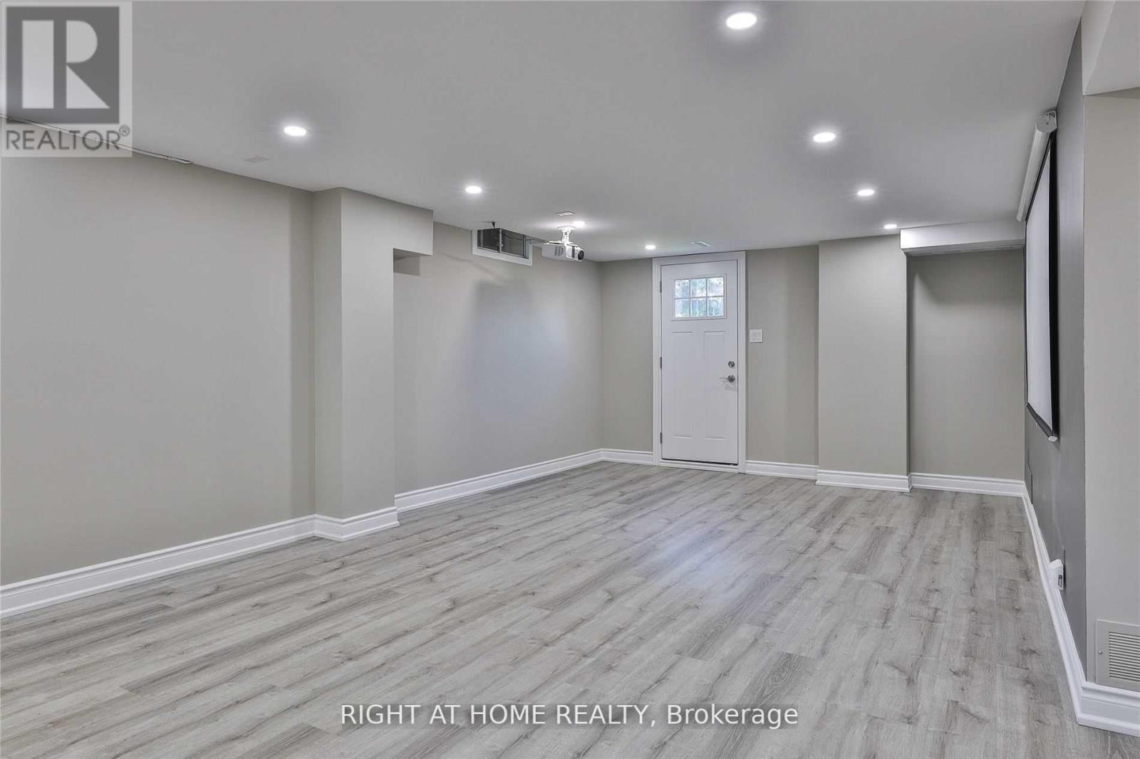 35 MCCLARNAN RD