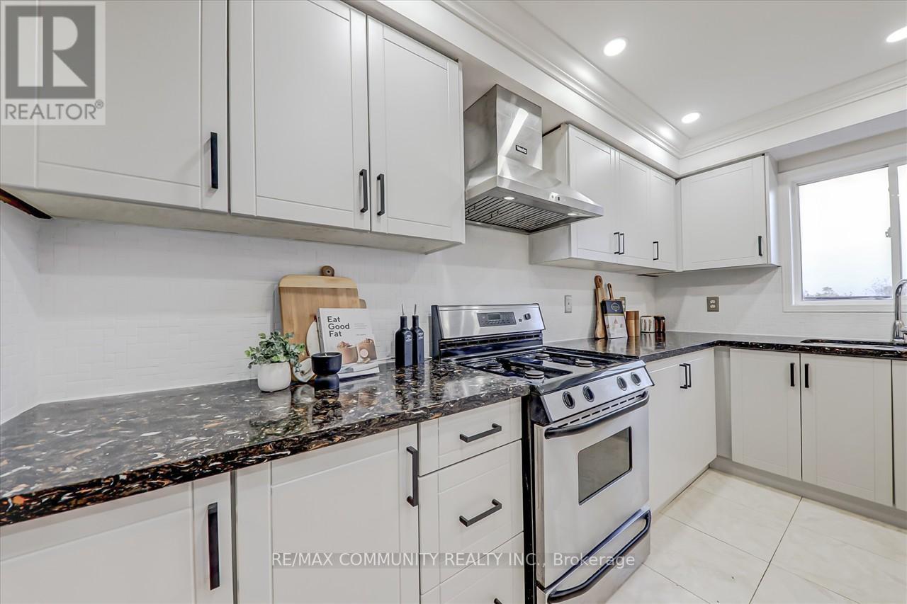 102 HIBBARD DR