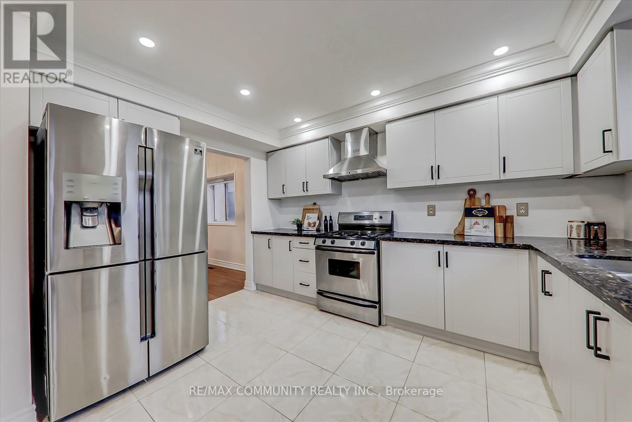 102 HIBBARD DR