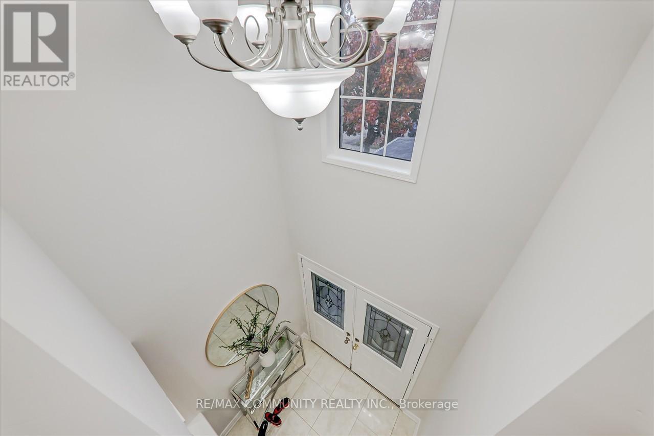 102 HIBBARD DR