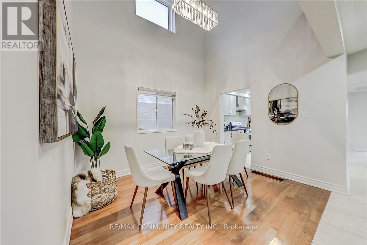 102 HIBBARD DR