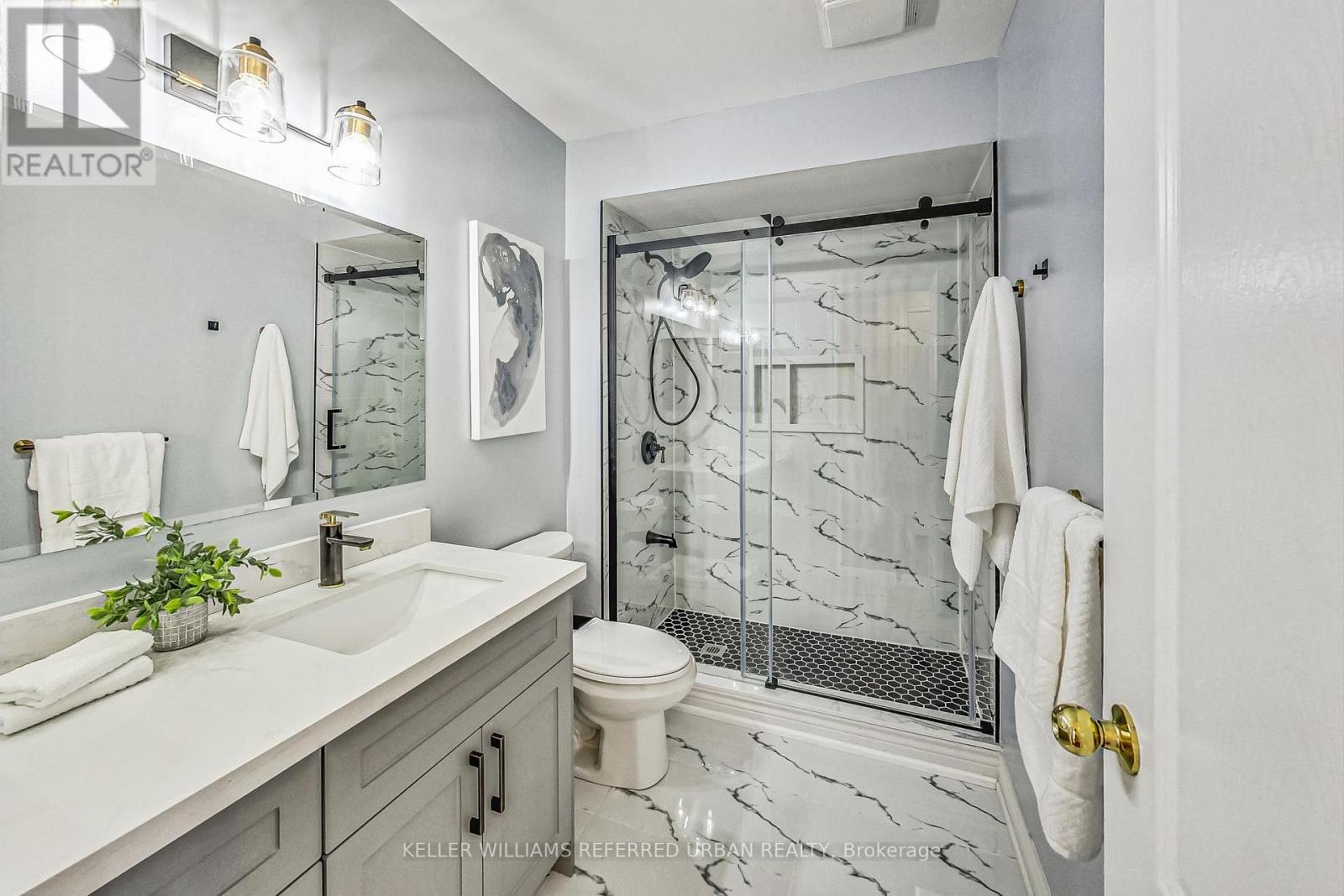 30 DOOLEY CRES