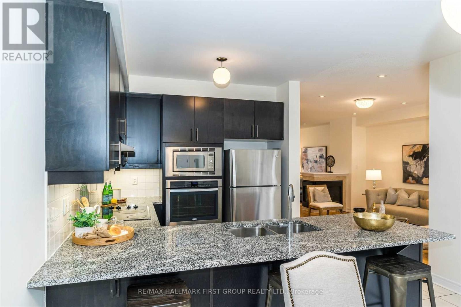 112 BRAEBROOK DR