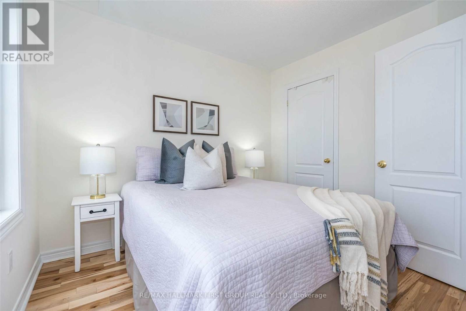 112 BRAEBROOK DR