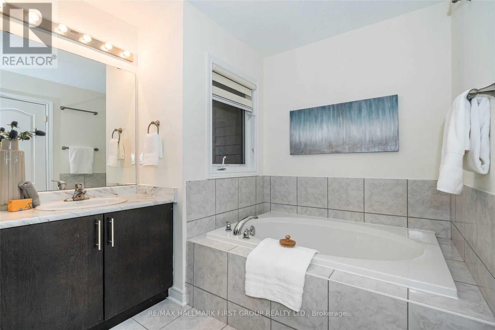 112 BRAEBROOK DR