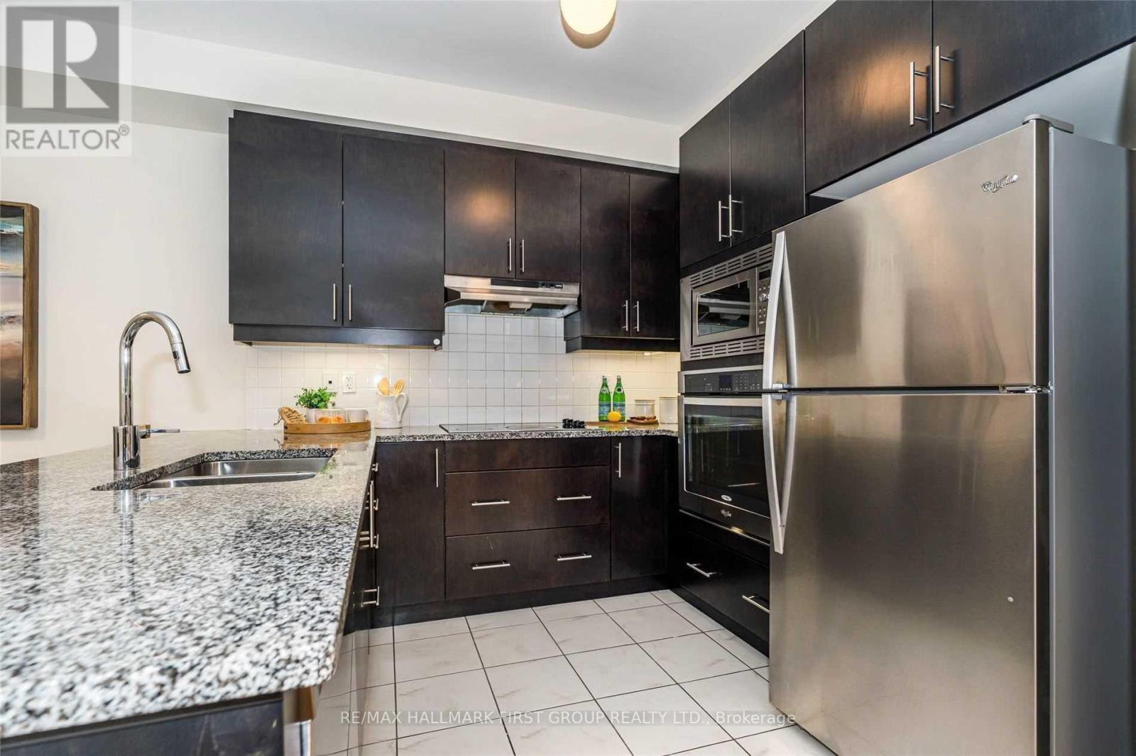 112 BRAEBROOK DR