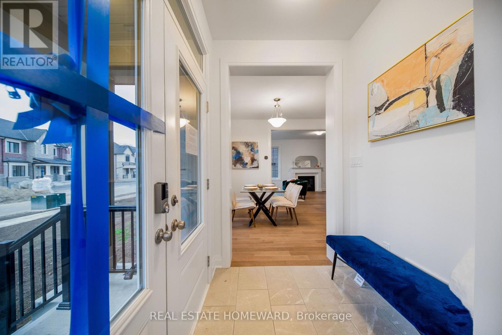 1558 HONEY LOCUST PL