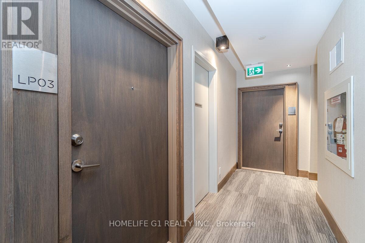 #LP03 -1255 BAYLY ST, #Lp03
