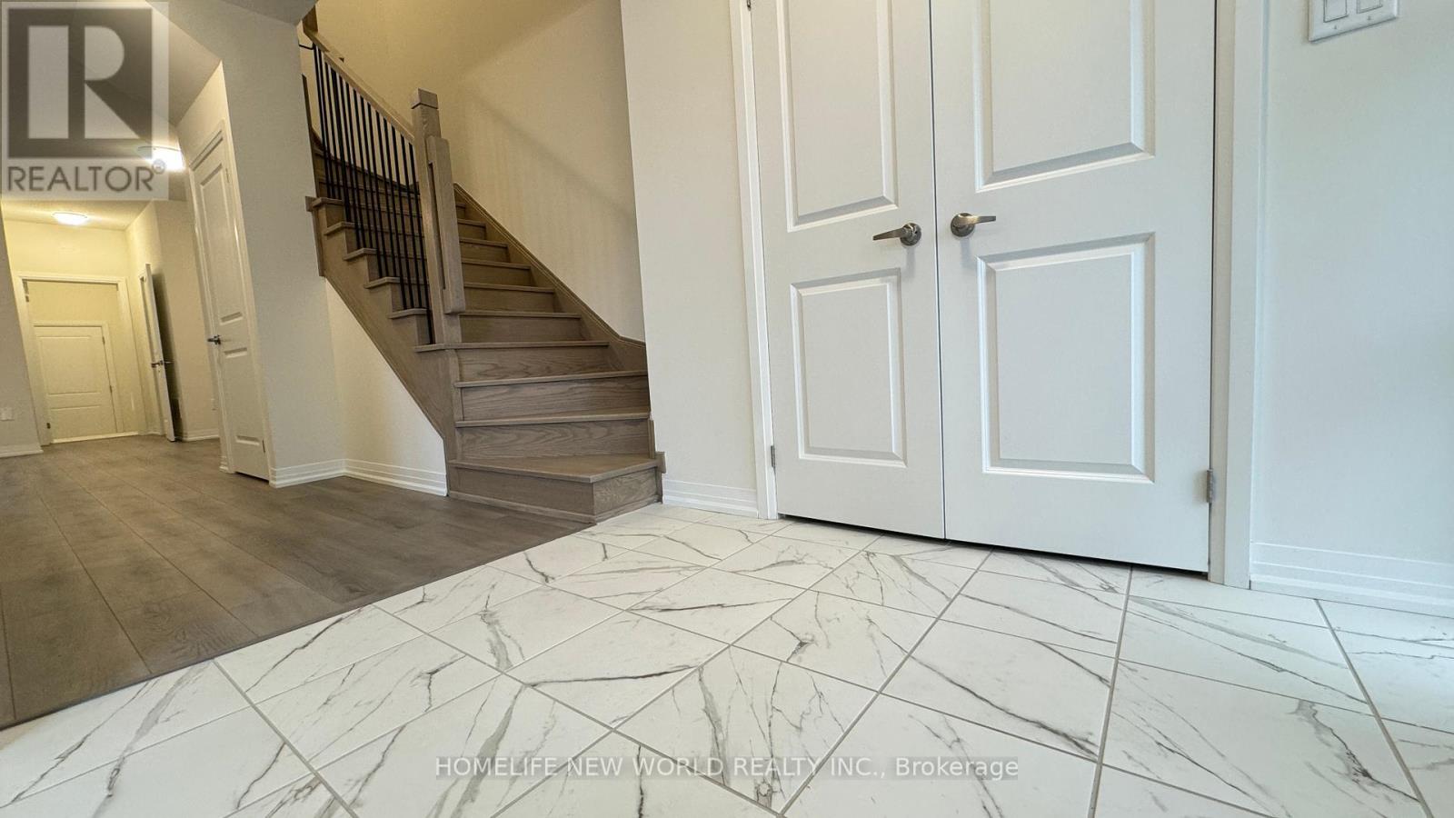 327 CORONATION RD