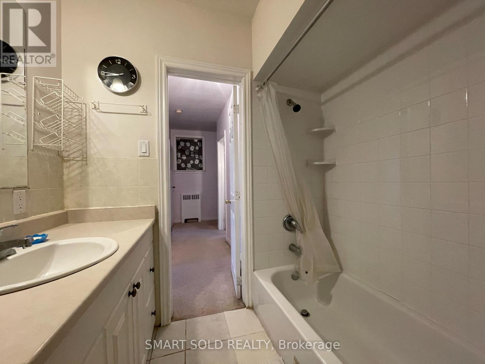 #UPPER -6 OLD KINGSTON RD, #Upper